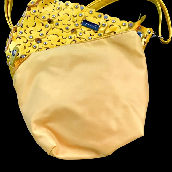 Sophisticated Style by Youmi K Yellow Purse - Picture 4 of 4